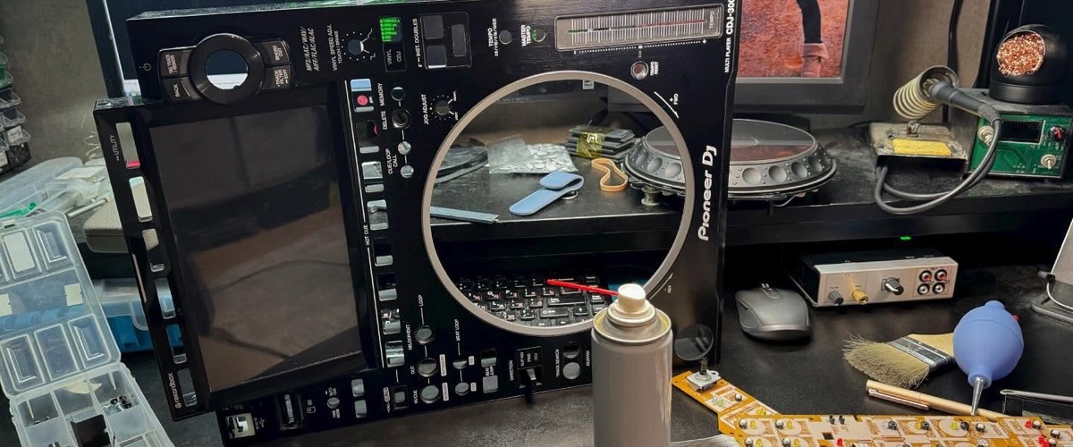 Reverse Engineering Pioneer Pro DJ Link with Claude Code